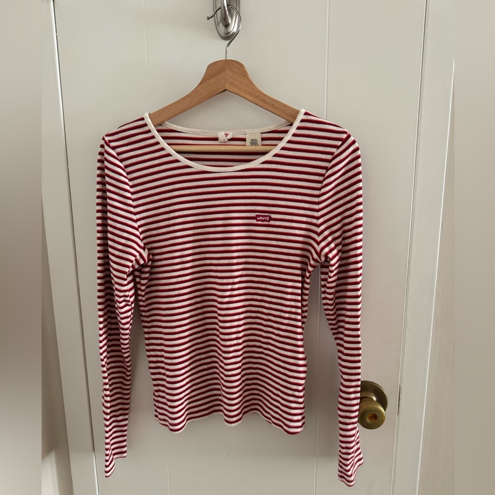 levi’s | maroon and pink striped long sleeve tee